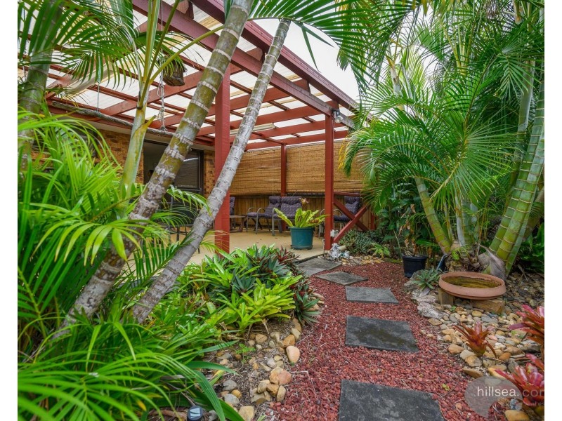 1/6 Robin Joy Close, Labrador QLD 4215