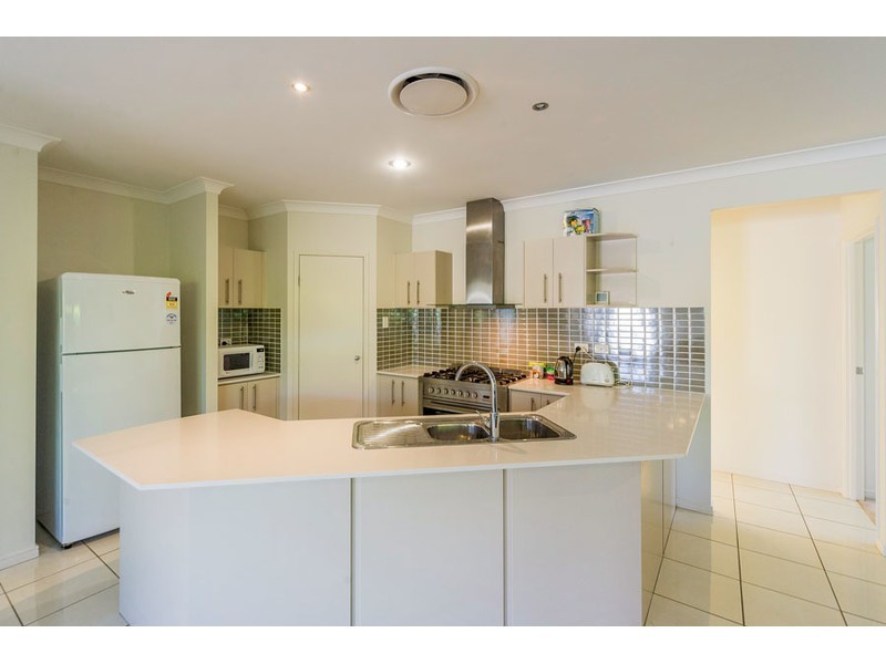 24 Iridium Drive, Hope Island QLD 4212