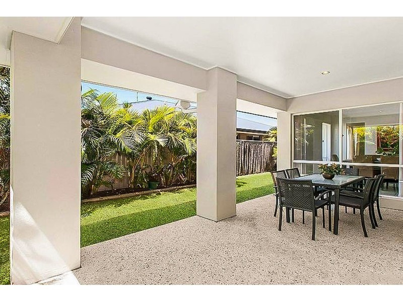 24 Iridium Drive, Hope Island QLD 4212