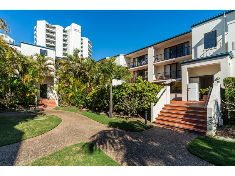 56/38 Labrador Street, Labrador QLD 4215