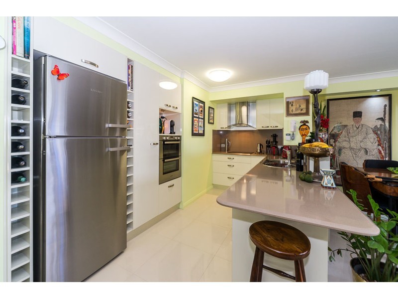 322/392-398 Marine Parade, Labrador QLD 4215