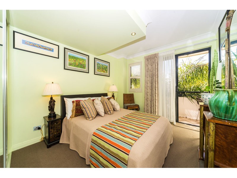 322/392-398 Marine Parade, Labrador QLD 4215