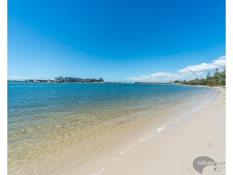 35 Paradise Parade, Paradise Point QLD 4216