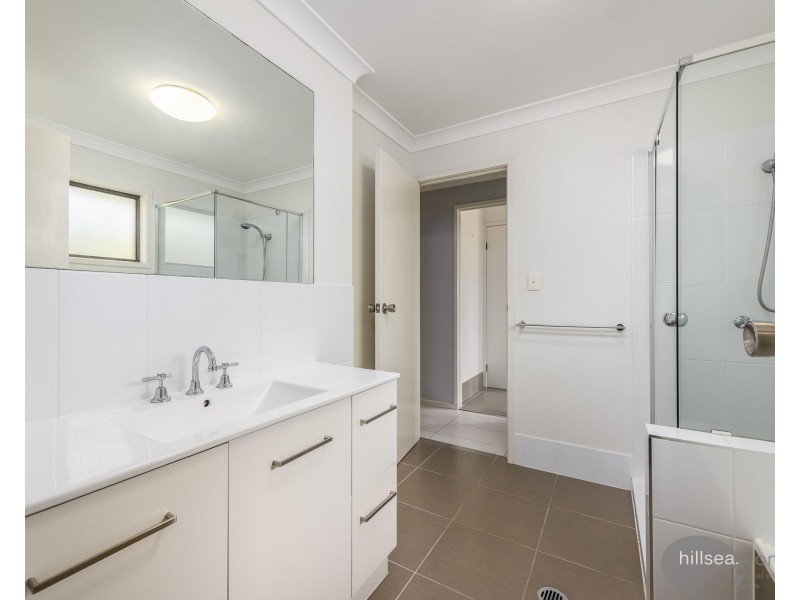 1/7 Eurimbula Court, Paradise Point QLD 4216