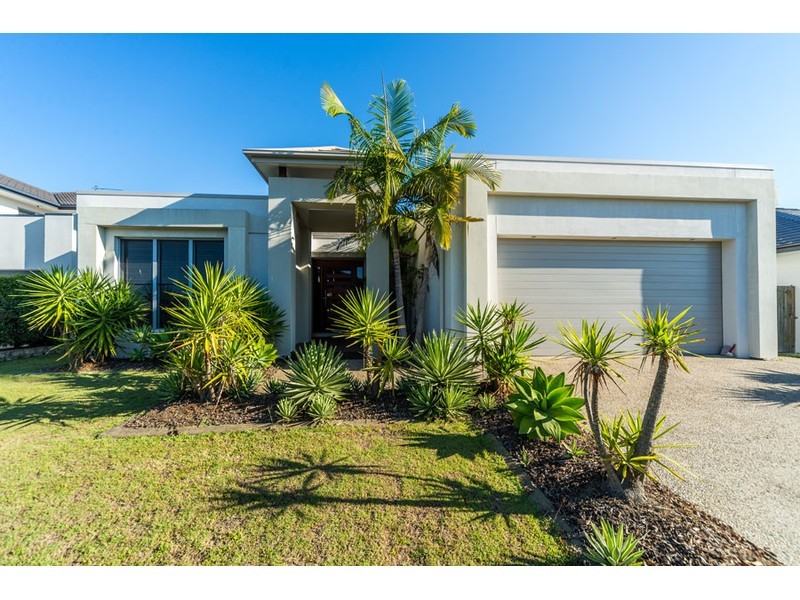 9 Iridium Drive, Hope Island QLD 4212
