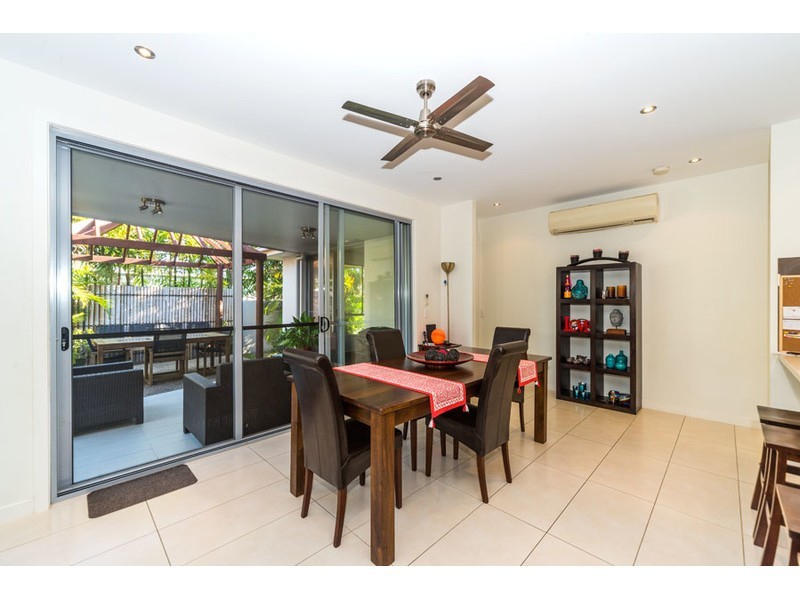 9 Iridium Drive, Hope Island QLD 4212