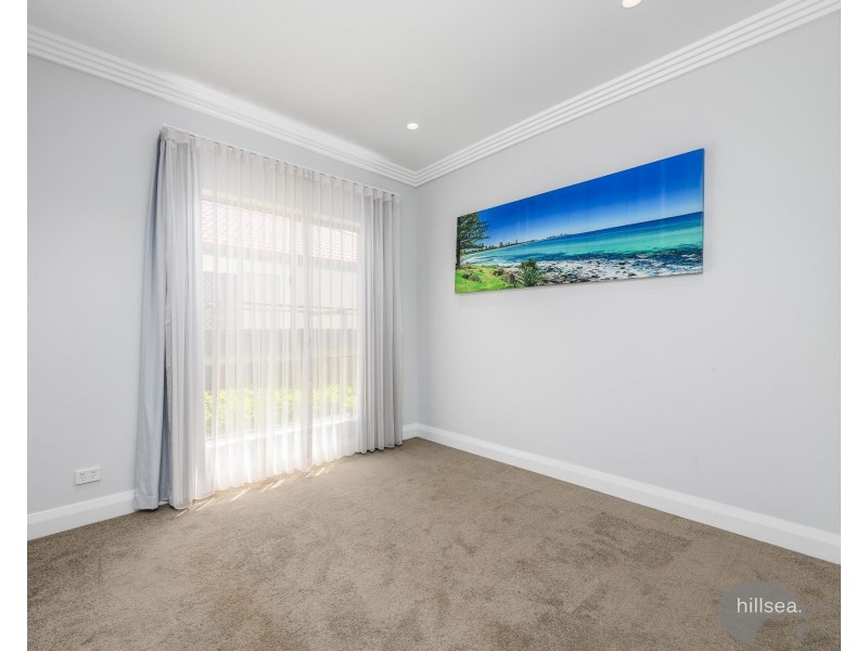 340 Bayview Street, Hollywell QLD 4216