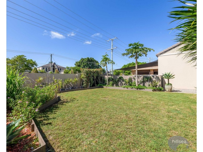 340 Bayview Street, Hollywell QLD 4216