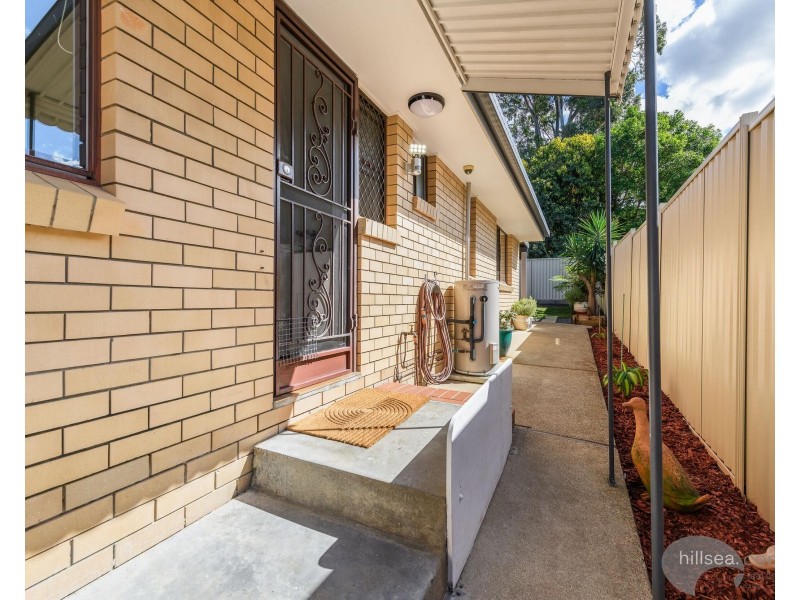 1/36 Government Road, Labrador QLD 4215