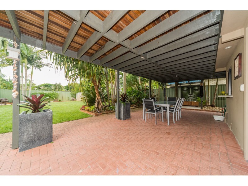 19 Ashgrove Avenue, Runaway Bay QLD 4216