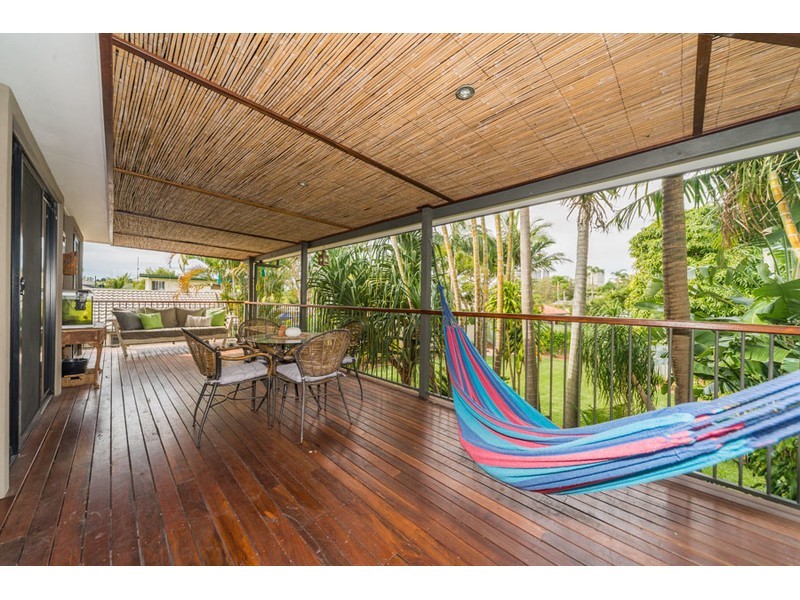 19 Ashgrove Avenue, Runaway Bay QLD 4216