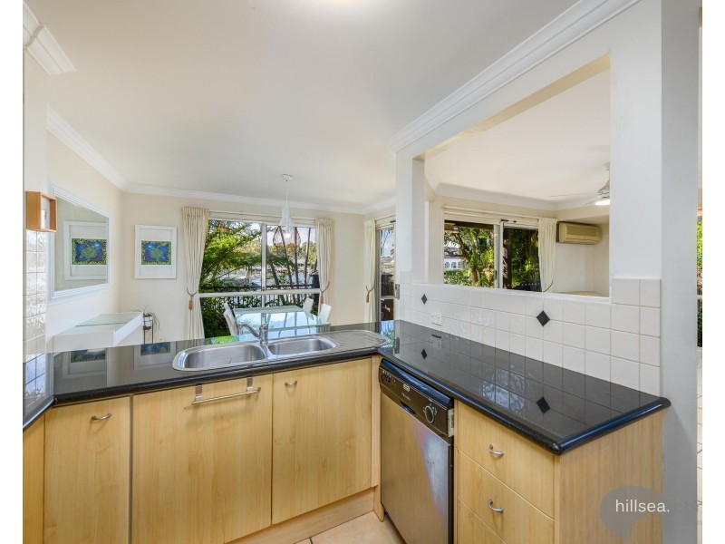 17/82-86 Limetree Parade, Runaway Bay QLD 4216