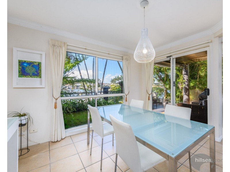 17/82-86 Limetree Parade, Runaway Bay QLD 4216