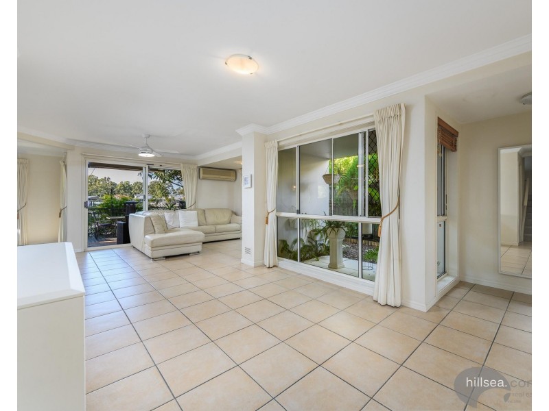 17/82-86 Limetree Parade, Runaway Bay QLD 4216