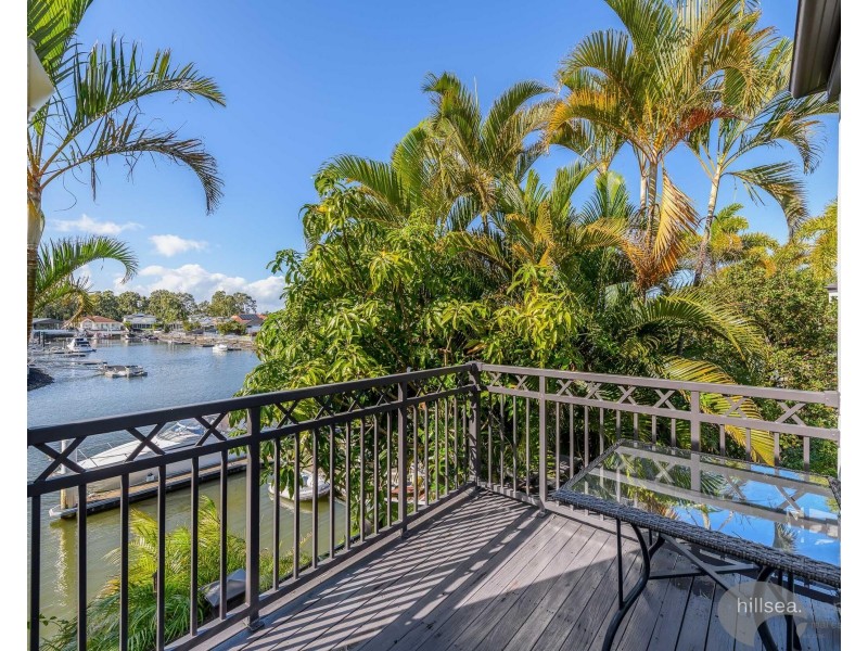 17/82-86 Limetree Parade, Runaway Bay QLD 4216