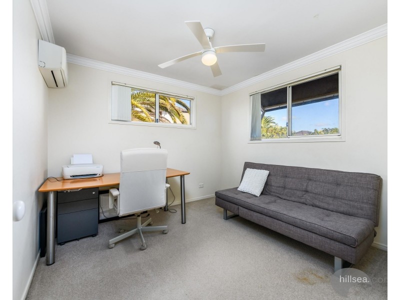 17/82-86 Limetree Parade, Runaway Bay QLD 4216