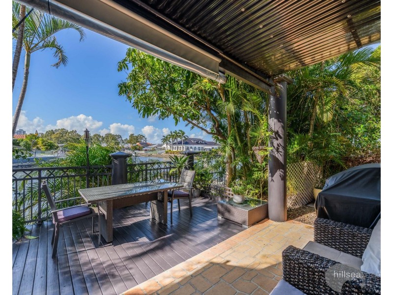 17/82-86 Limetree Parade, Runaway Bay QLD 4216