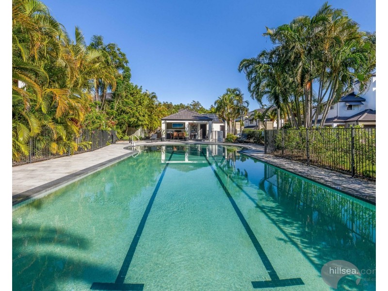 17/82-86 Limetree Parade, Runaway Bay QLD 4216