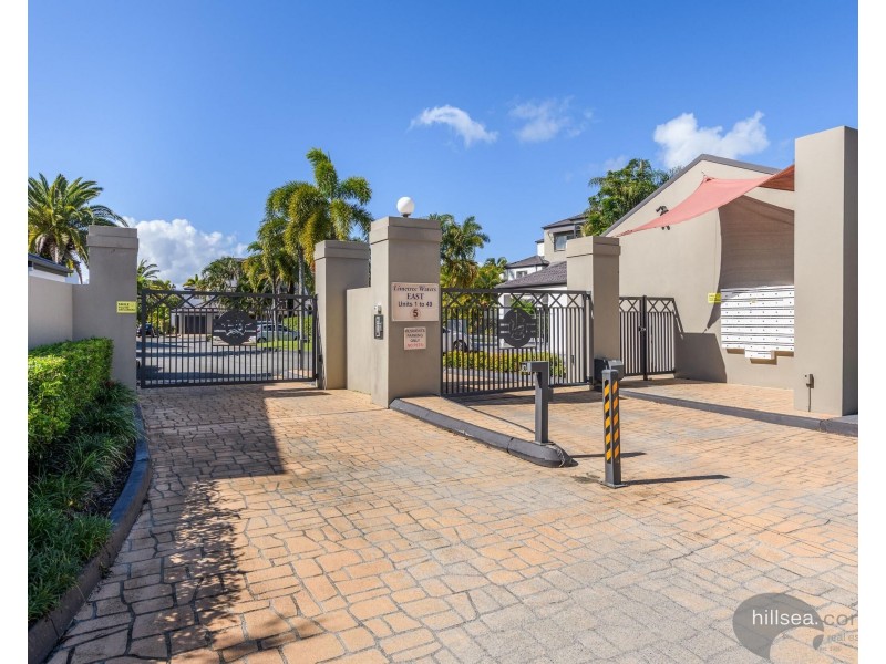 17/82-86 Limetree Parade, Runaway Bay QLD 4216