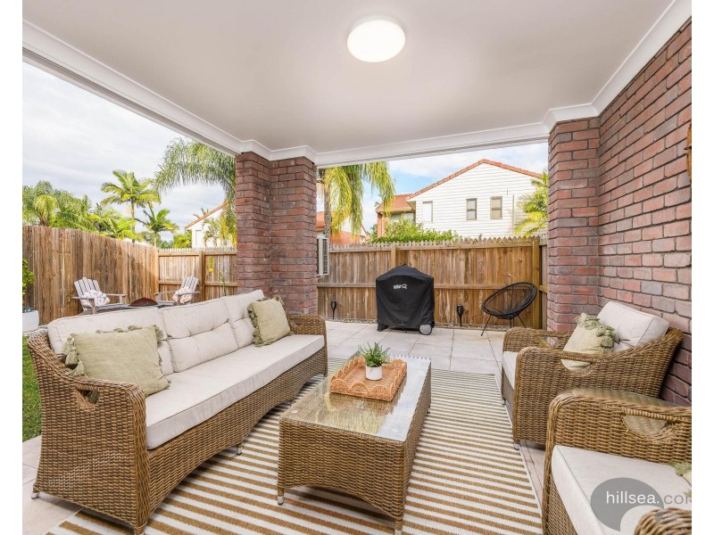 17/601 Pine Ridge Road, Biggera Waters QLD 4216