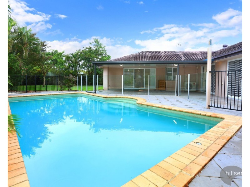 3 Eastbank Terrace, Helensvale QLD 4212