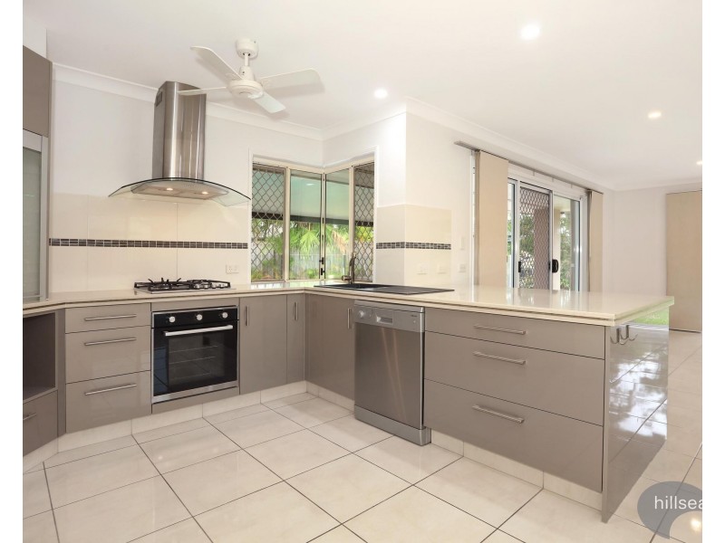 3 Eastbank Terrace, Helensvale QLD 4212