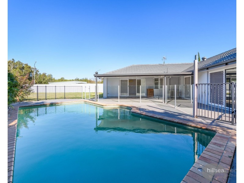 3 Eastbank Terrace, Helensvale QLD 4212