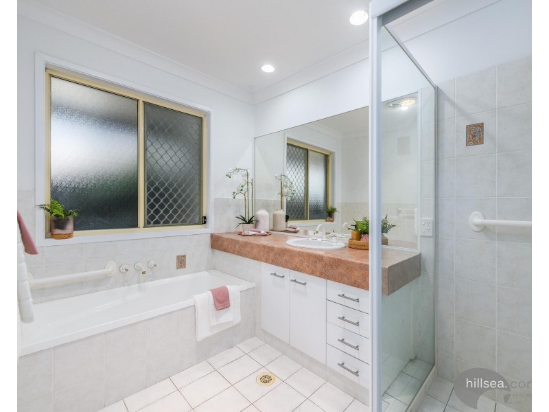 13 The Estuary, Coombabah QLD 4216