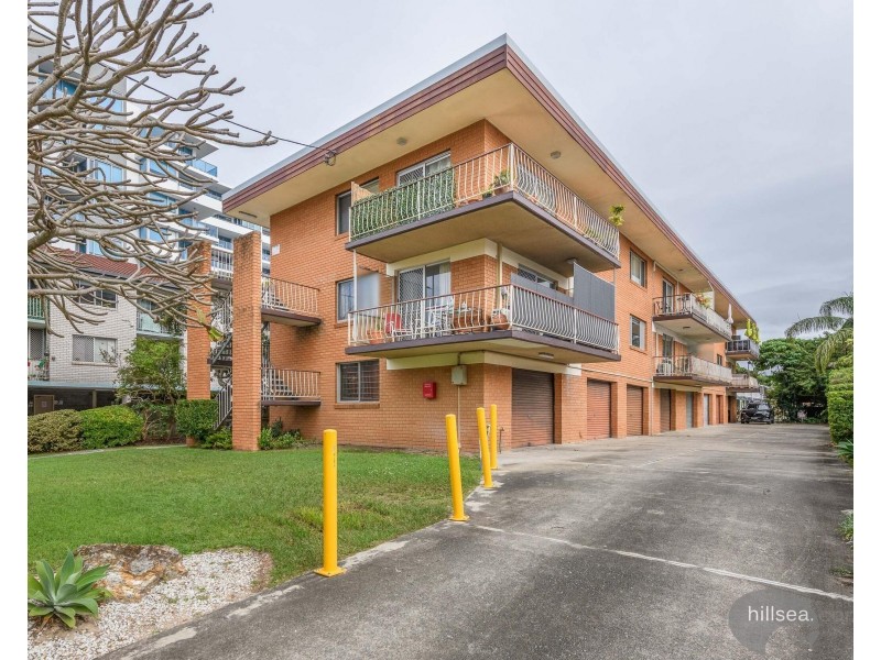 2/30 Labrador Street, Labrador QLD 4215