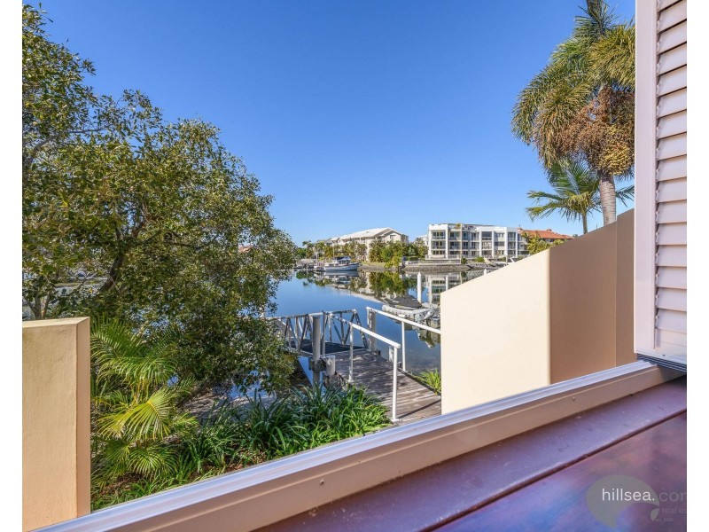 17/89-91 Bayview Street, Runaway Bay QLD 4216