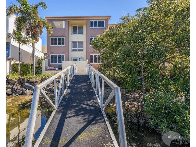 17/89-91 Bayview Street, Runaway Bay QLD 4216