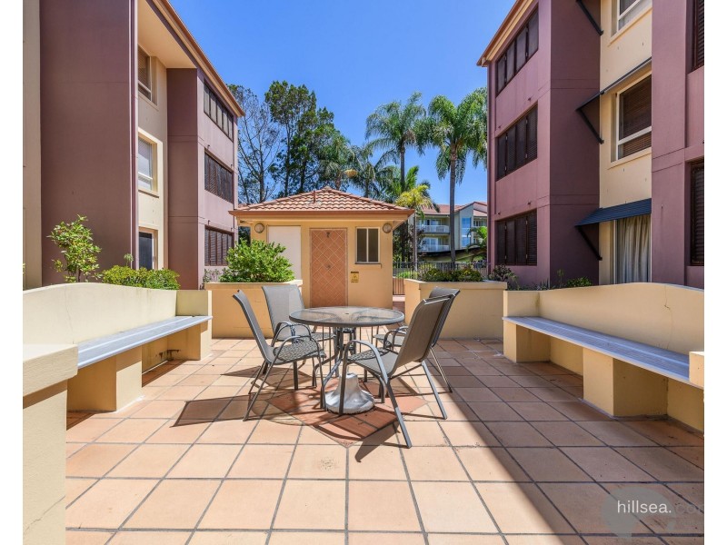 17/89-91 Bayview Street, Runaway Bay QLD 4216