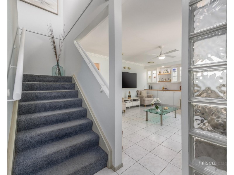 1/33 Nankeen Avenue, Paradise Point QLD 4216