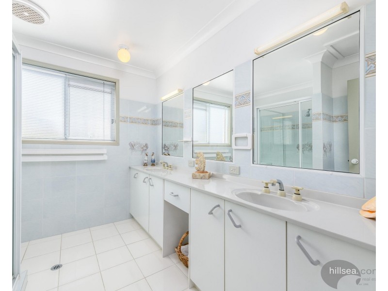 1/33 Nankeen Avenue, Paradise Point QLD 4216