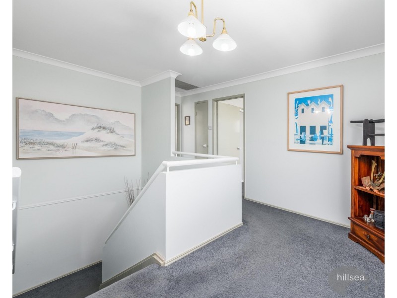 1/33 Nankeen Avenue, Paradise Point QLD 4216