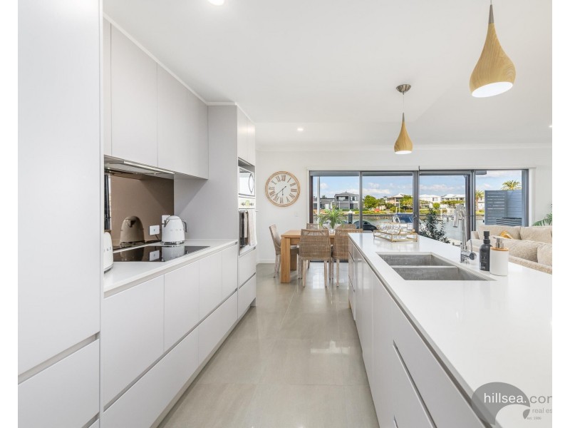 20/35 Sickle Avenue, Hope Island QLD 4212
