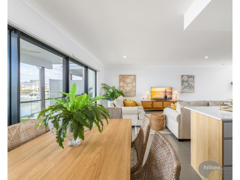 20/35 Sickle Avenue, Hope Island QLD 4212