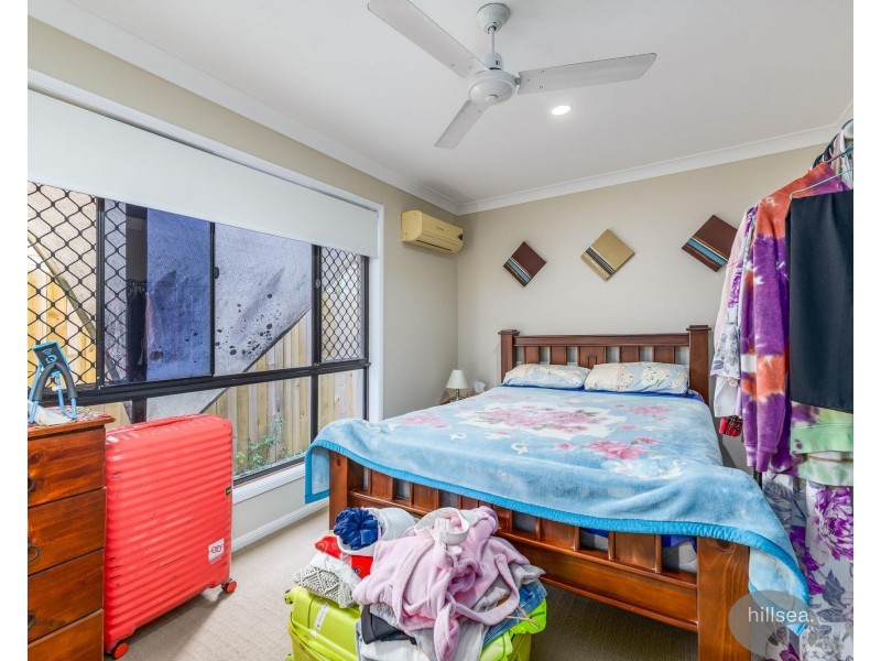 1/15 Gemma Glade, Labrador QLD 4215