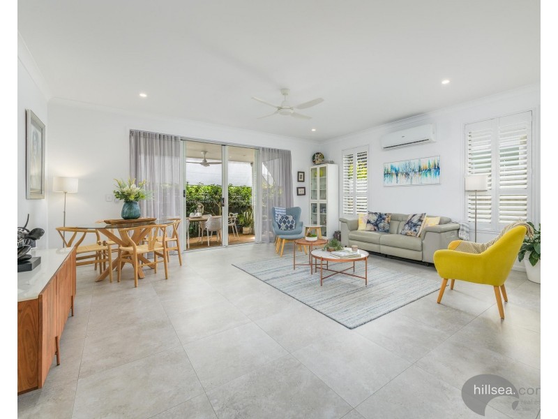 2/9 Sapphire Street, Hollywell QLD 4216