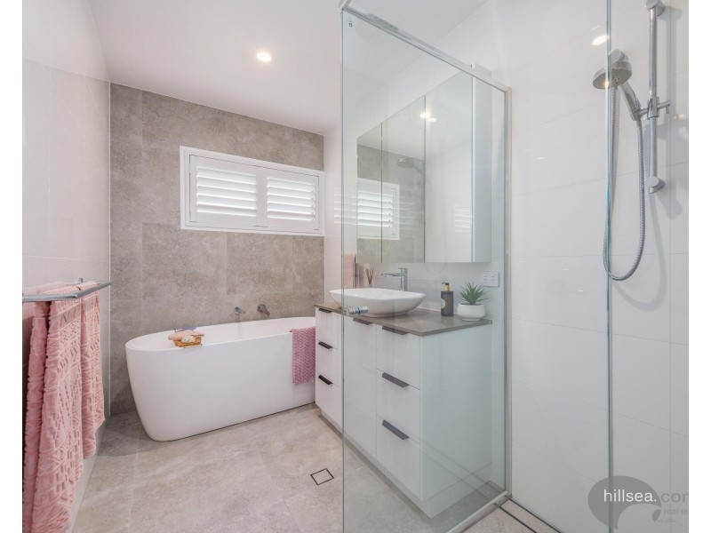 2/9 Sapphire Street, Hollywell QLD 4216