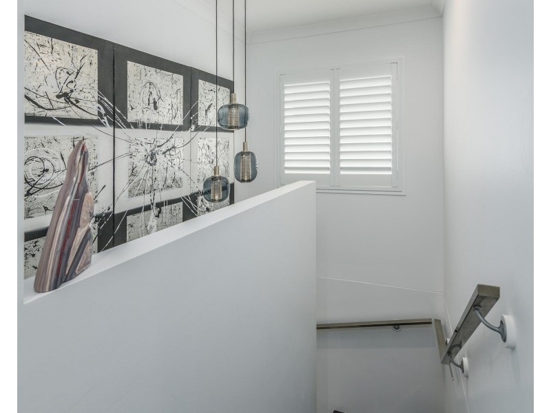 2/9 Sapphire Street, Hollywell QLD 4216