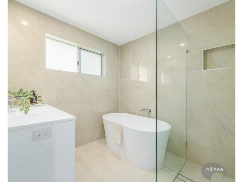 58 O’Grady Drive, Paradise Point QLD 4216