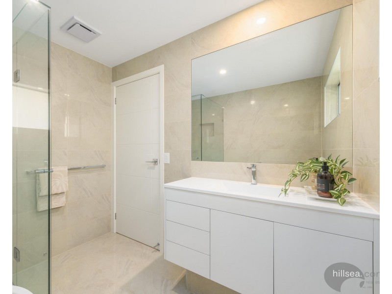 58 O’Grady Drive, Paradise Point QLD 4216