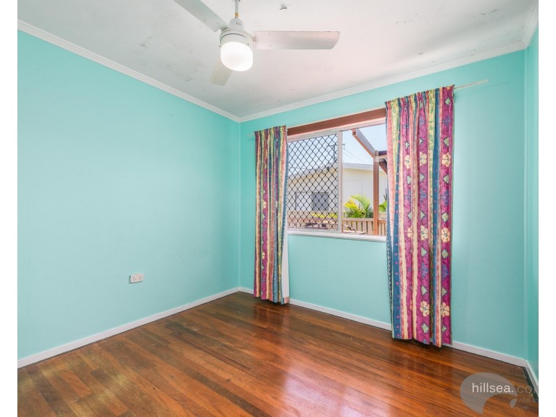 7 Morala Avenue, Biggera Waters QLD 4216