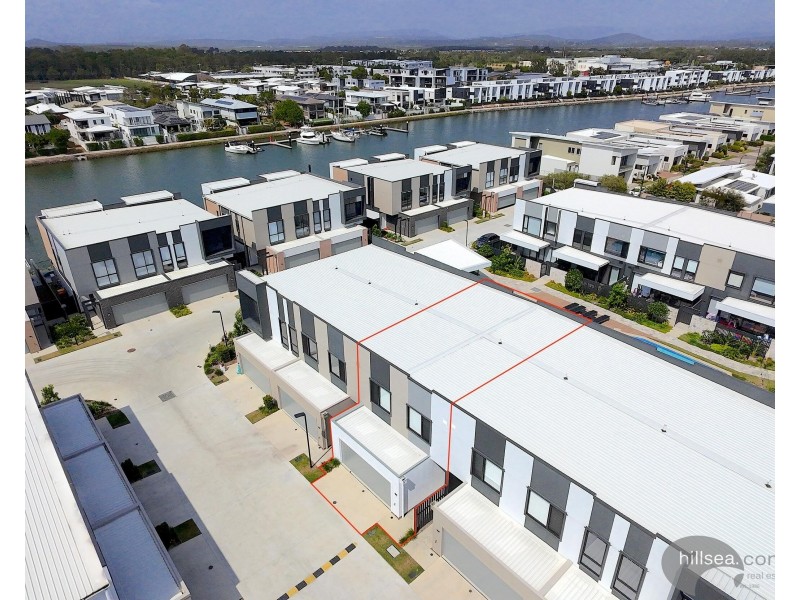 33/35 Grant Avenue, Hope Island QLD 4212