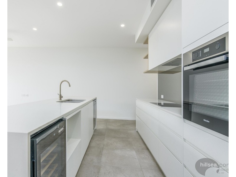 33/35 Grant Avenue, Hope Island QLD 4212