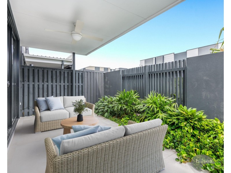 33/35 Grant Avenue, Hope Island QLD 4212