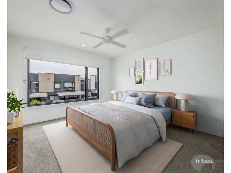 33/35 Grant Avenue, Hope Island QLD 4212