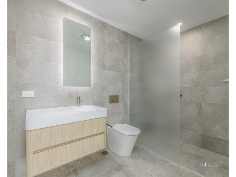 33/35 Grant Avenue, Hope Island QLD 4212