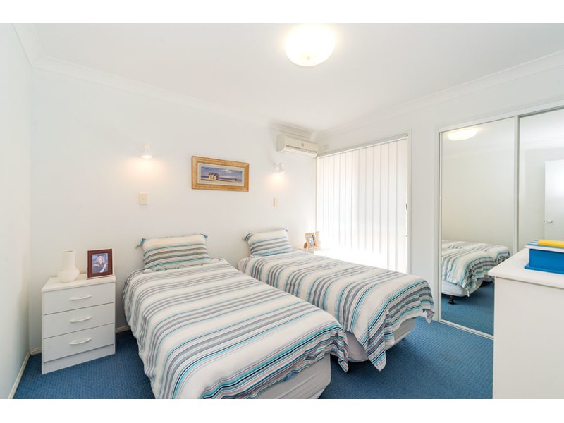 5 Clipper Court, Biggera Waters QLD 4216